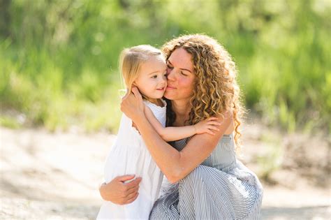 mom and daughter images|Free Young Mother And Daughter Photos